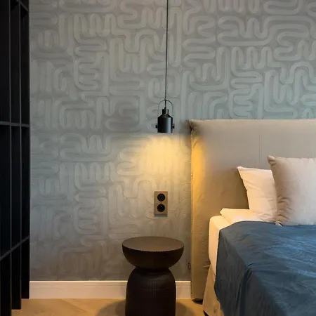 Urban Global - 22th Floor No 17 -free Garage, Self Check-in *