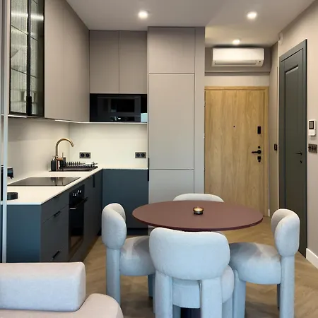 Apartment Urban Global Skyline - 22nd Floor No 17 - Air Condition - Free Garage - Luxury Kattowitz