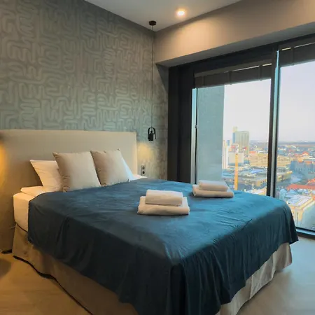 Apartment Urban Global Skyline - 22nd Floor No 17 - Air Condition - Free Garage - Luxury Kattowitz
