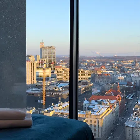 Urban Global Skyline - 22nd Floor No 17 - Air Condition - Free Garage - Luxury Apartment Kattowitz