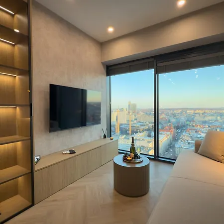 Апартаменты Urban Global - 22th Floor No 17 -free Garage, Self Check-in *