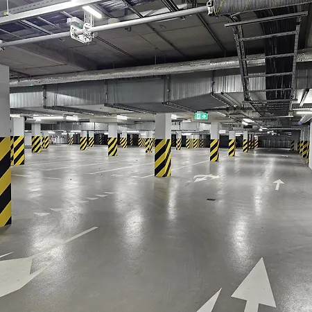 Urban Global - 22th Floor No 17 -free Garage, Self Check-in Апартаменты