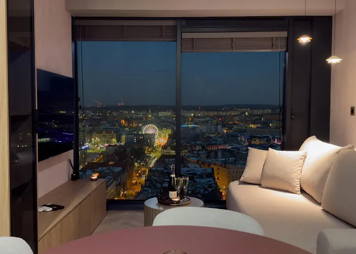 Urban Global - 22th Floor No 17 -free Garage, Self Check-in Apartamento *