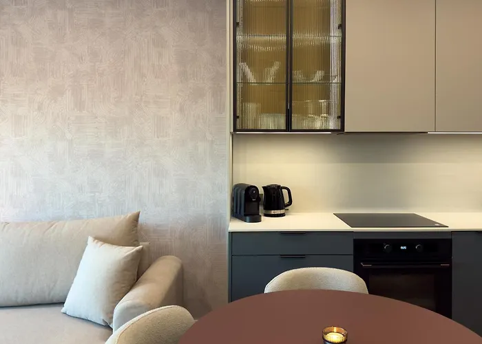 Urban Global - 22th Floor No 17 -free Garage, Self Check-in Apartamento