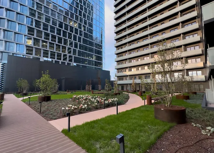 Urban Global - 22th Floor No 17 -free Garage, Self Check-in *