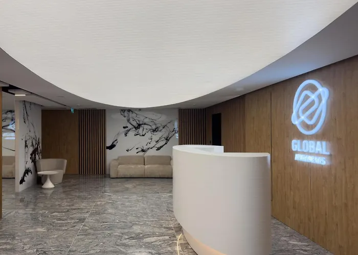 Urban Global - 22th Floor No 17 -free Garage, Self Check-in *